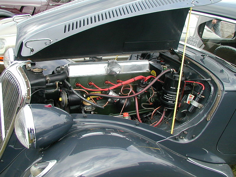 Sechszylindermotor im Traction Avant